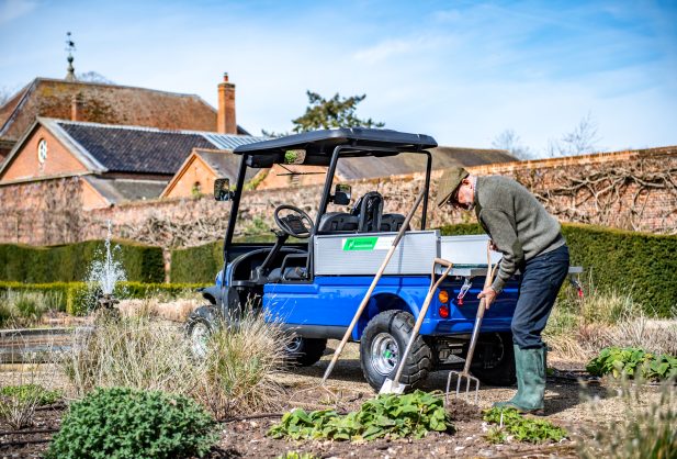 The Runner electric maintenance buggy