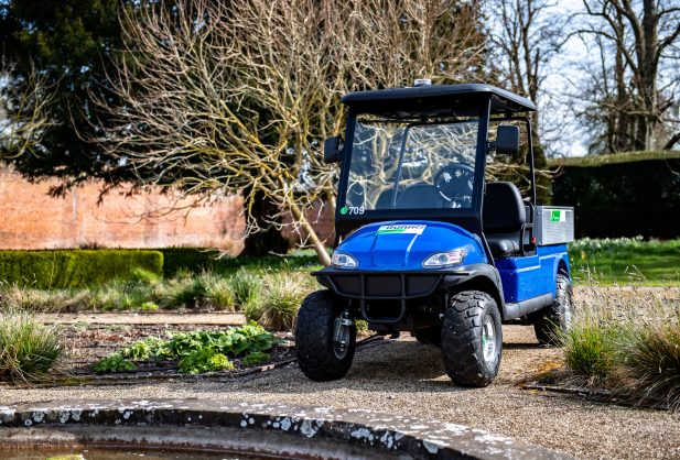 The Runner grounds maintenance 2wd electric UTV